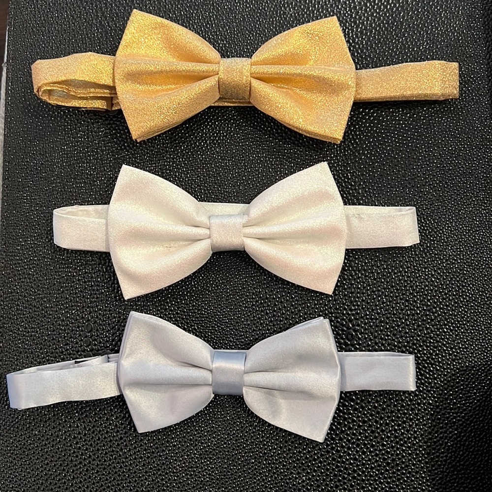 SOLD! BOWTIE BUNDLE! Gold, silver and white bow ties!